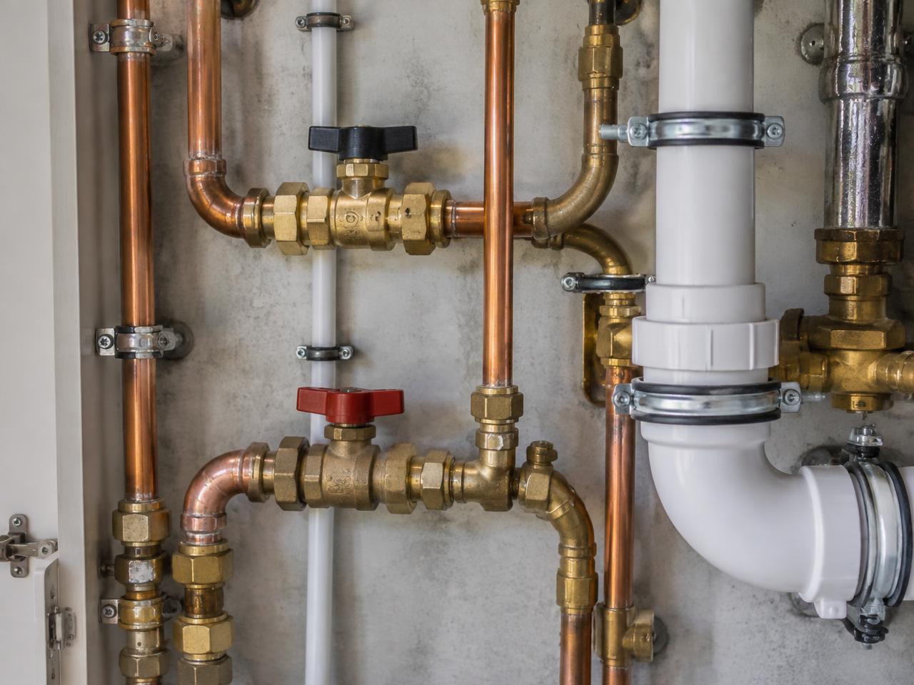 Sanitaire waterleidingen en aansluitingen